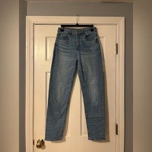 American Eagle Mom Jeans Size 2